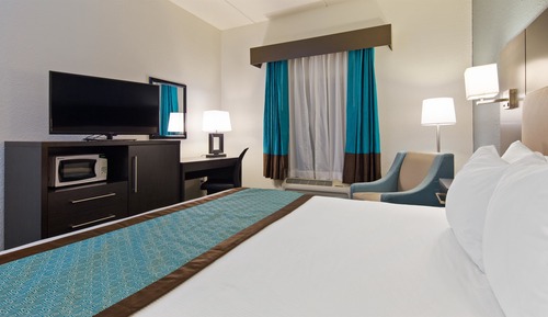 Chambre Standard, 1 très grand lit, accessible aux personnes à mobilité réduite, baignoire