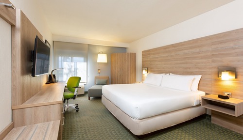 Chambre Standard, 1 très grand lit, vue piscine