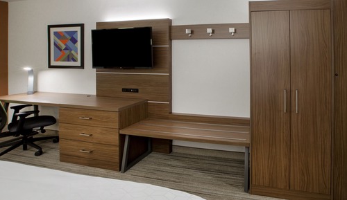 Chambre Standard, 1 très grand lit (Comm, Mobil, Roll-In Shower)