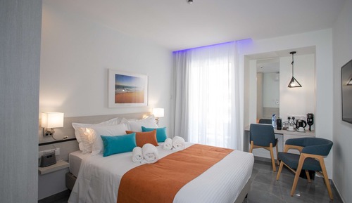 Chambre Standard, 1 grand lit et 1 canapé-lit, non-fumeurs (with Sofabed)