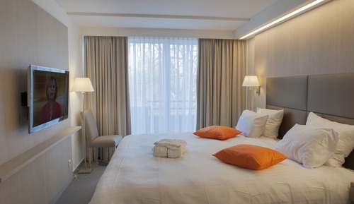 Suite (Wellness & Fitness Access)