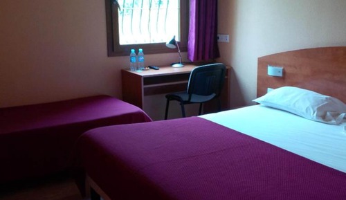 Chambre Simple, baignoire