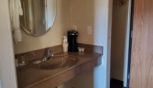 Chambre, 1 grand lit, accessible aux personnes à mobilité réduite