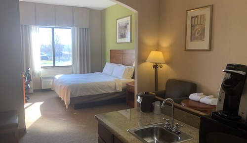 Suite, 1 très grand lit, accessible aux personnes à mobilité réduite (Comm, Tub)
