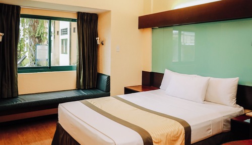 Chambre Standard, 1 grand lit, accessible aux personnes à mobilité réduite