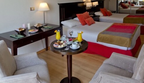 Chambre avec lits jumeaux, vue fleuve