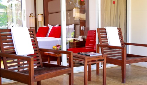 Chambre Triple Deluxe, vue piscine