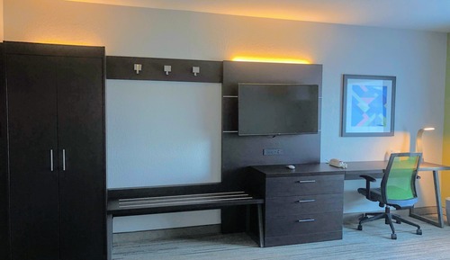 Chambre Standard, 2 grands lits, accessible aux personnes à mobilité réduite (Communications)