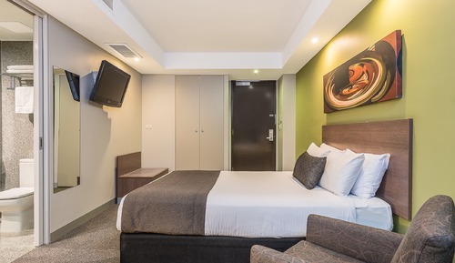 Studio « Premier » (Weekly Housekeeping)