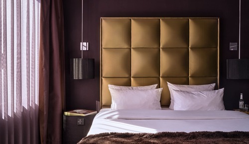 Chambre Confort, 1 grand lit, non-fumeurs, vue cour intérieure
