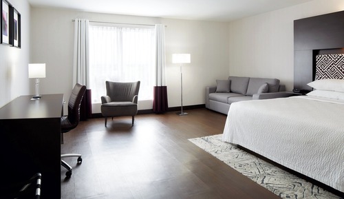 Chambre Premium, 1 très grand lit et 1 canapé-lit