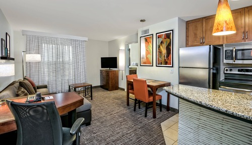 Suite, 1 chambre (Mobility/Hearing Accessible, Tub)