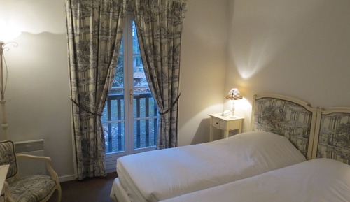 Chambre avec lits jumeaux, vue parc