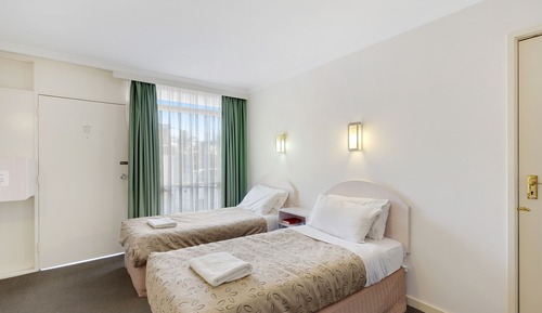 Chambre avec lits jumeaux