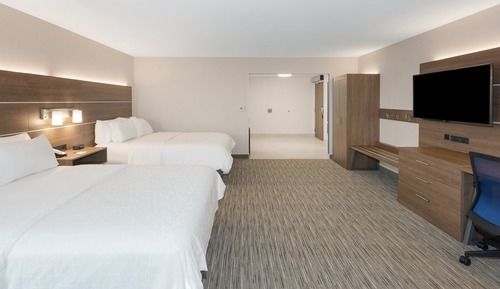 Suite, plusieurs lits, accessible aux personnes à mobilité réduite (Mobility, Accessible Tub)