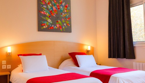 Chambre Standard, 2 lits une place