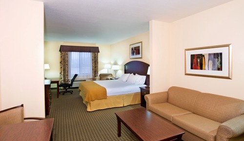 Chambre, 1 très grand lit et 1 canapé-lit (Comms, Mobility, Access Tub)