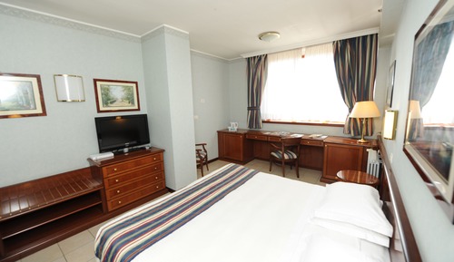 Chambre Supérieure Double ou avec lits jumeaux