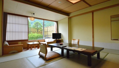 Chambre Tradition (Standard Japanese Style)