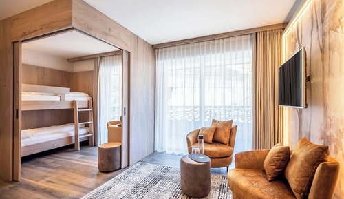 Chambre Quadruple Supérieure, balcon, vue piscine