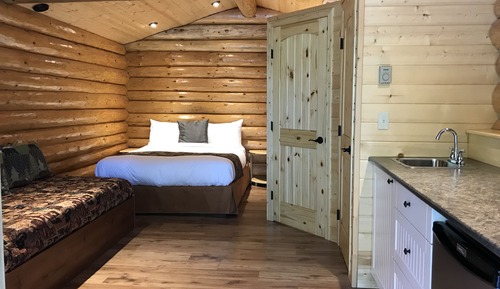 Cabane, plusieurs lits, non-fumeurs