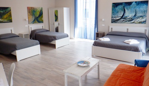 Chambre Quadruple Deluxe, salle de bains attenante
