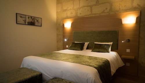 Chambre Double Standard, salle de bains privée, vue vignoble
