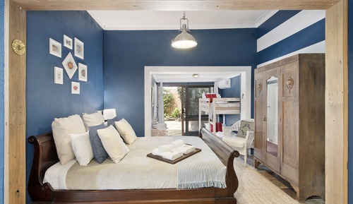 Appartement Design, plusieurs lits, cuisine