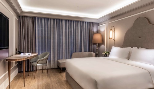 Chambre Supérieure, 1 très grand lit