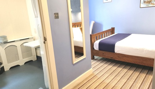 Chambre Double Deluxe, 1 très grand lit, non-fumeurs (House Accessible Room 2-Gnd Floor)