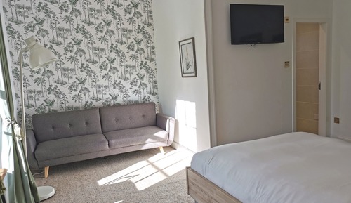 Chambre Double Deluxe, 1 très grand lit, non-fumeurs (House King Room 5-1st Floor)