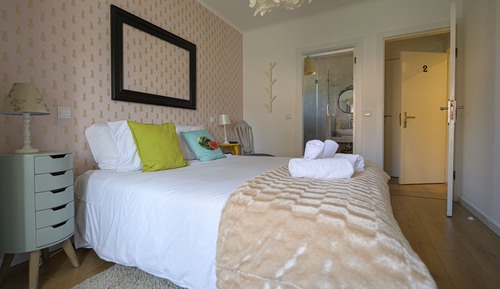 Suite Studio Confort, 1 très grand lit, salle de bains privée
