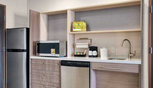 Studio, 2 grands lits, accessible aux personnes à mobilité réduite, baignoire