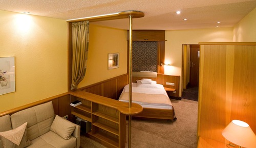 Chambre Confort, 1 grand lit, balcon (Cozy Sitting Corner)