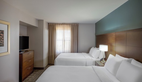 Suite, 1 chambre, accessible aux personnes à mobilité réduite, cuisine (2 Queen, Comm)
