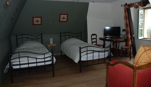 Chambre, 2 chambres, balcon, vue colline (2)