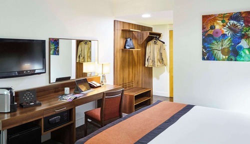 Privilege, Chambre, 1 très grand lit