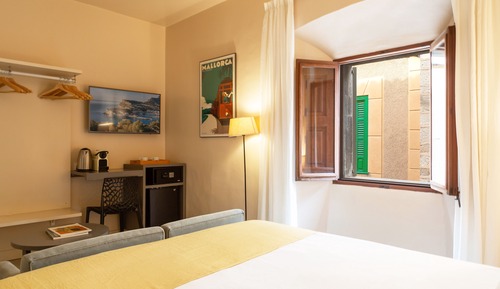 Chambre Standard Double ou avec lits jumeaux