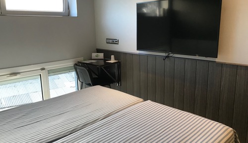 Chambre Double, 1 lit double ou 2 lits jumeaux