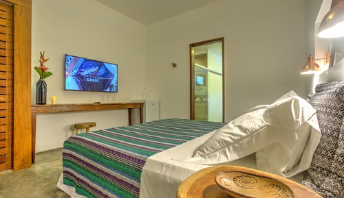 Chambre Deluxe, plusieurs lits, accessible aux personnes à mobilité réduite, vue piscine