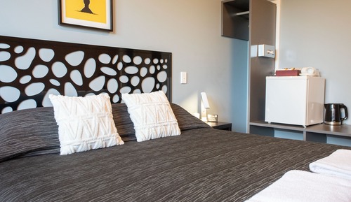 Chambre Double, salle de bains commune