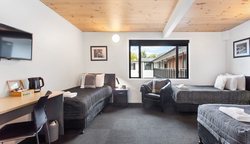 Chambre Triple (The Studios)