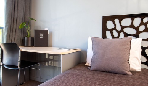 Chambre Double, salle de bains attenante