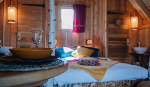 Cabane Standard, salle de bains privée, vue montagne