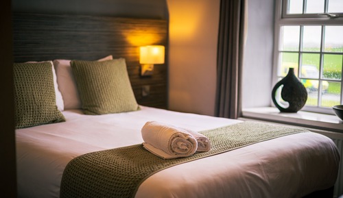 Chambre Double, salle de bains privée