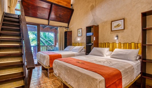 Chambre, plusieurs lits, vue océan, en front de plage (Family Beach Suite)