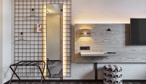 Chambre, 1 grand lit, en angle