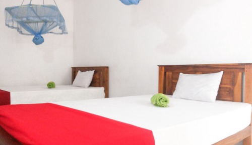 Chambre Double Standard, 2 lits une place