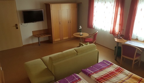 Appartement Familial, salle de bains privée, vue jardin