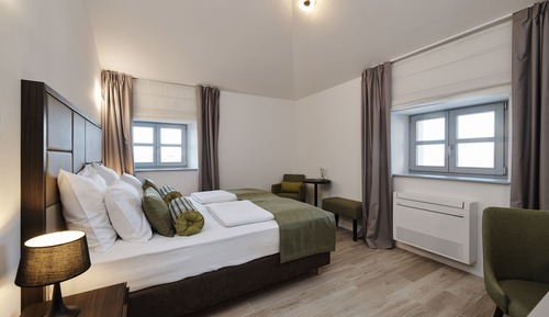 Chambre Double Supérieure, 1 grand lit, non-fumeurs, vue ville